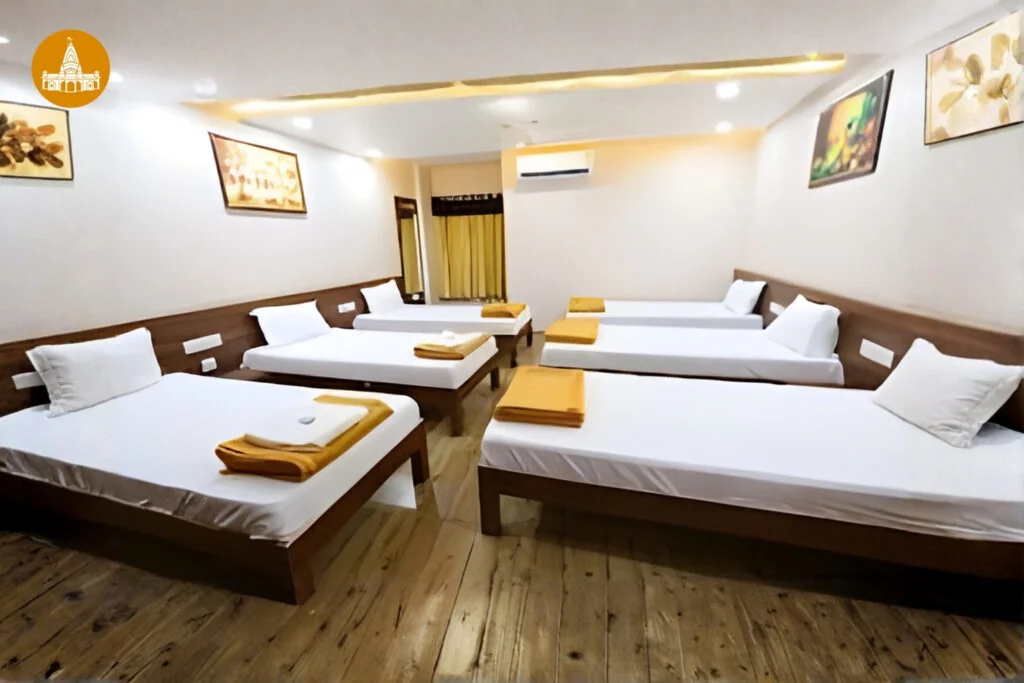 AC Six Bed Room